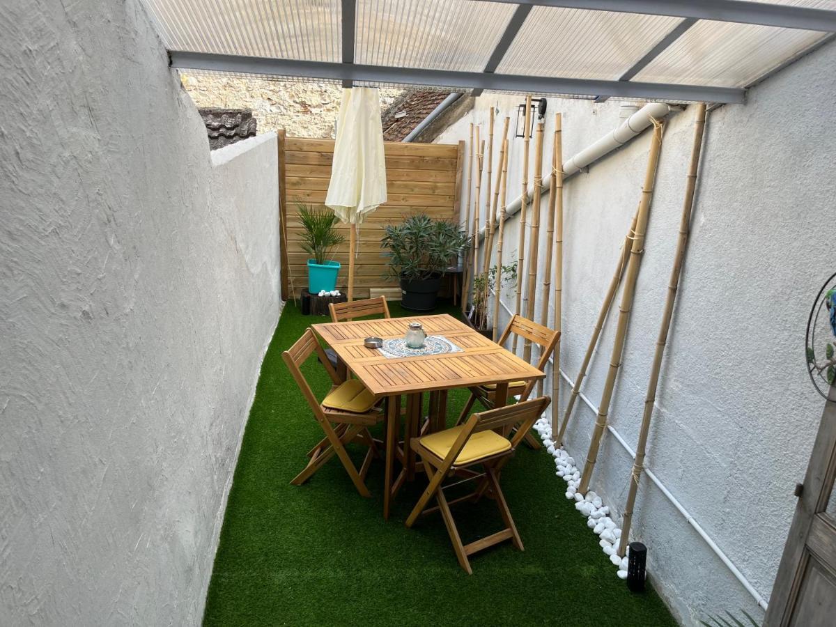 Les Avatars Apartment Saint-Amand-Mont-Rond Exterior foto